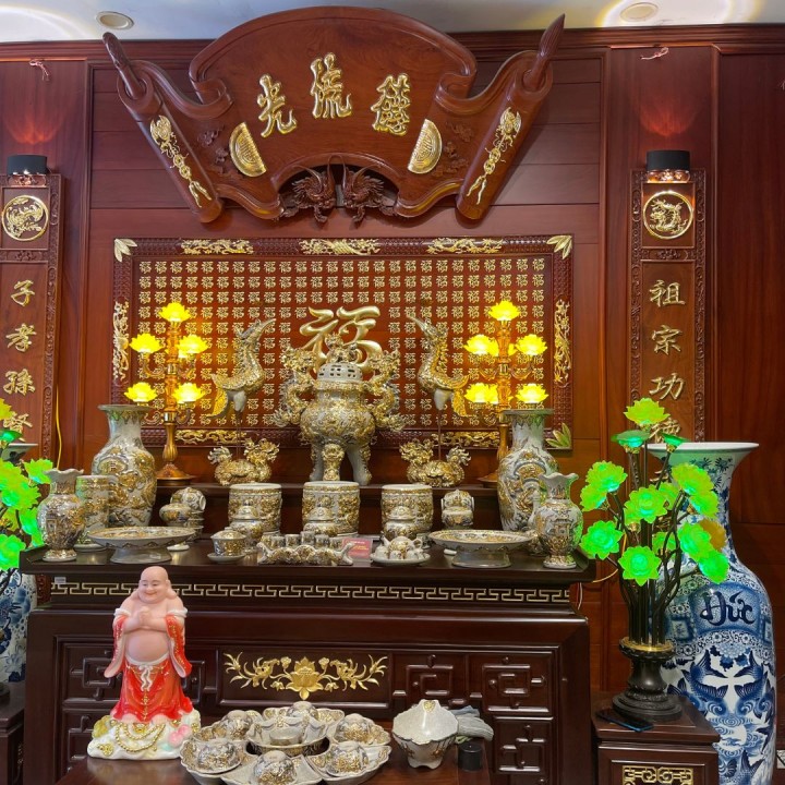 Trọng Bộ Ban Thờ Đầy Đủ Dát Vàng